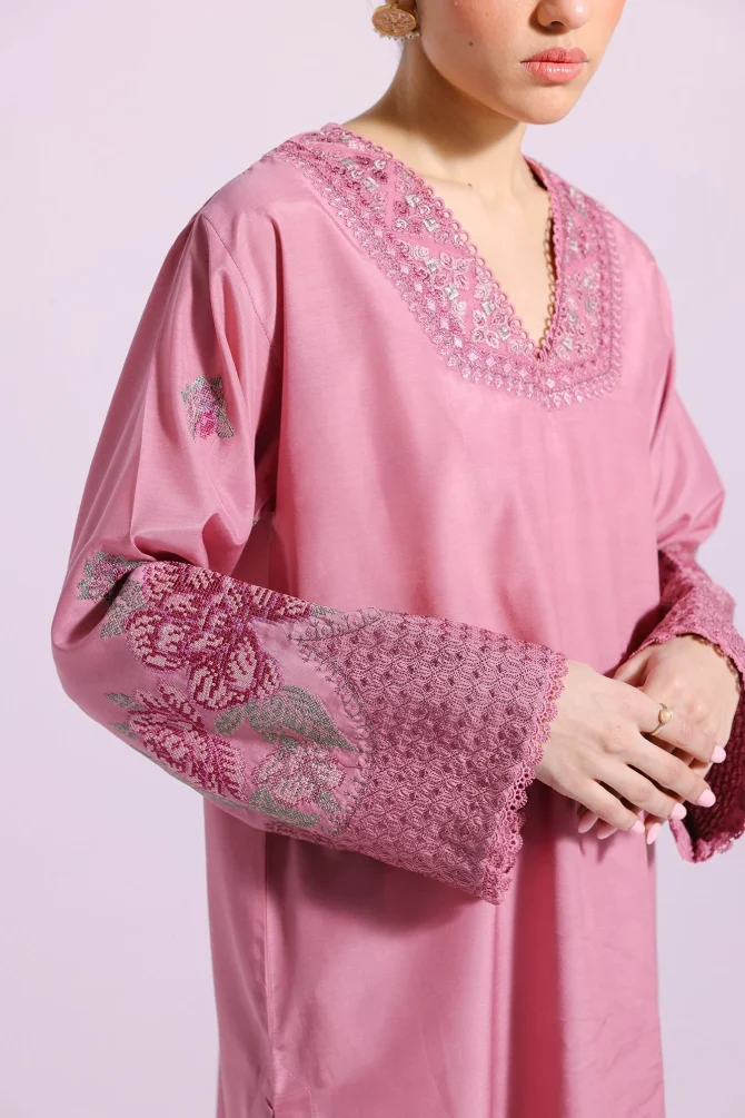 Ethnic | Pret SS '24 | EMBROIDERED SUIT