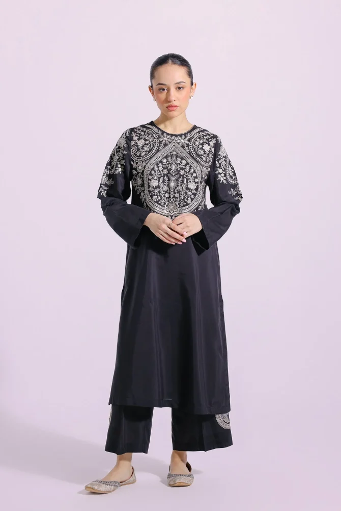 Ethnic | Pret SS '24 | EMBROIDERED SUIT