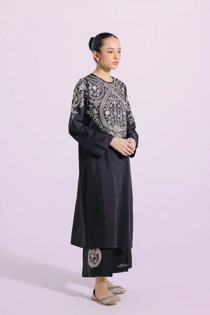 Ethnic | Pret SS '24 | EMBROIDERED SUIT