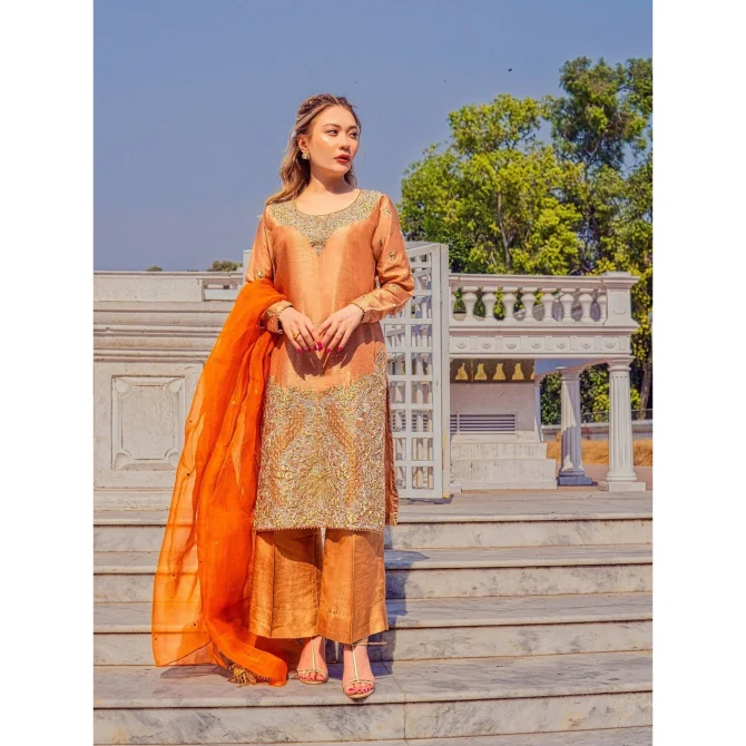 A-Meenah | Qazaq Luxury Pret FW/22 | 03 Zehab